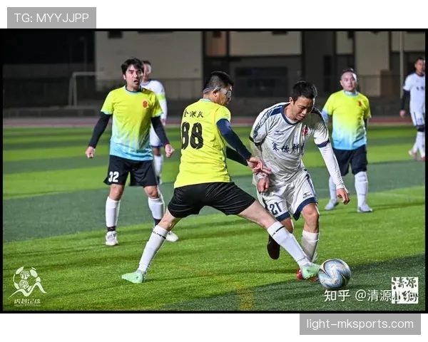 本周足球赛事回顾:强强对话引爆激情,冷门频出成最大亮点 本周足球赛事回顾:强强对话引爆激情,冷门频出成最大亮点