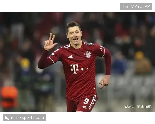 莱万加盟豪门：争议何在？进球能力如何？